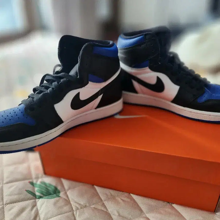 [BUNJANG] Nike Jordan 1 Retro High OG Royal Toe / 나이키 조던 1 레트로 하이 OG 로얄토