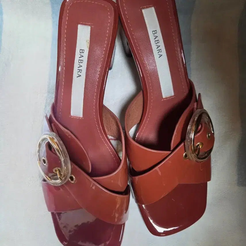 [BUNJANG] Barbara Buckle Pointed Slippers - Size 240 / 새신발_바바라 버클 포인트 슬리퍼 240