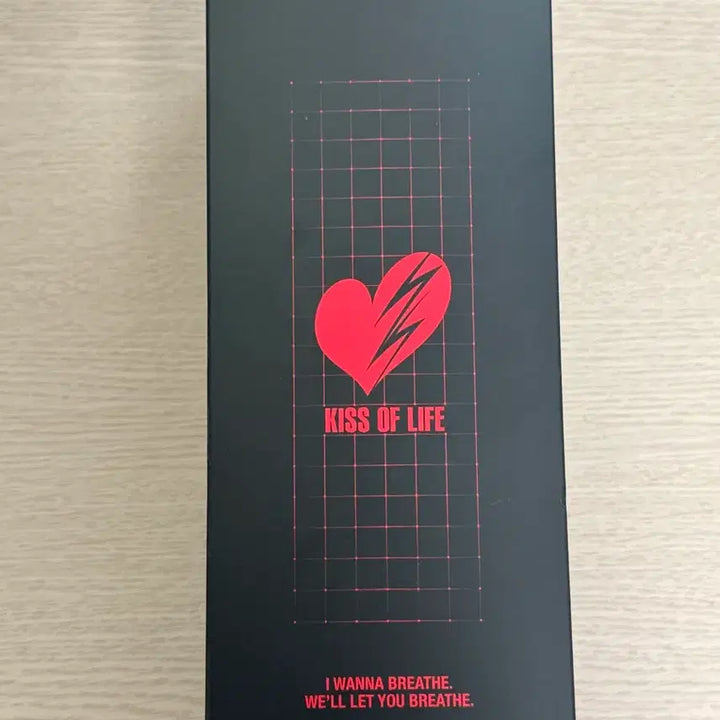 [BUNJANG] KISS OF LIFE Official Lightstick / (미사용) 키오프 키스오브라이프 kiss of life 응원봉