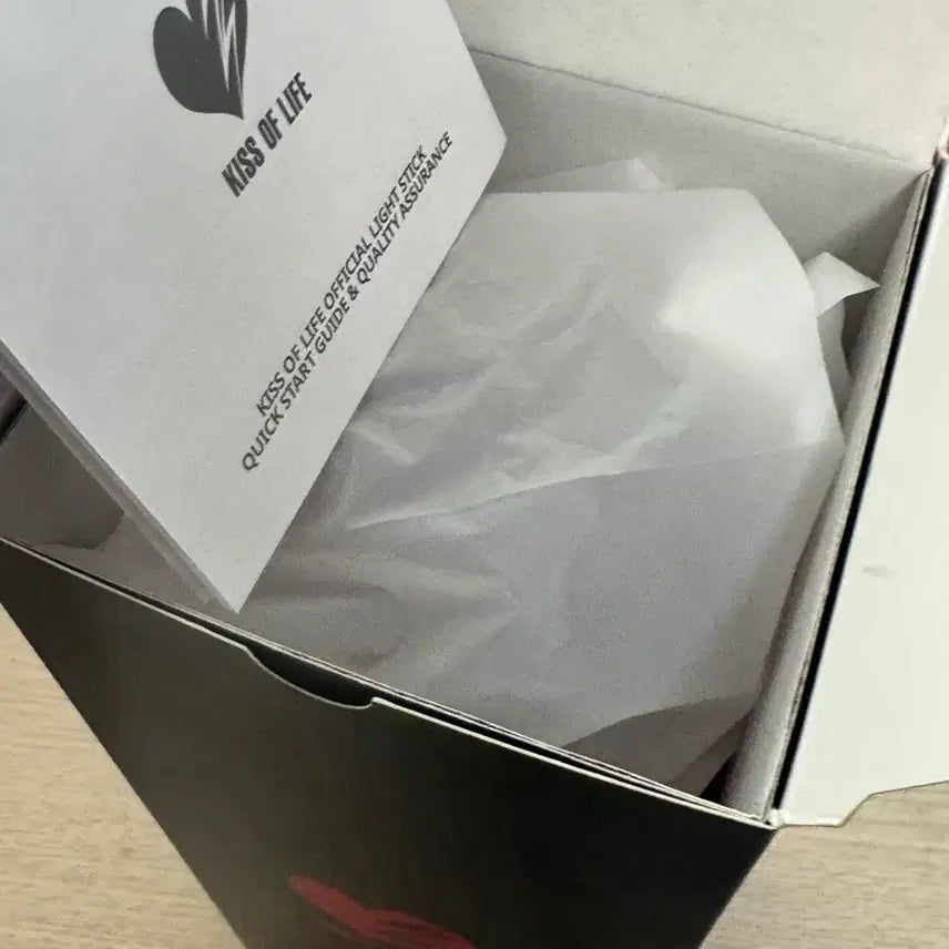 [BUNJANG] KISS OF LIFE Official Lightstick / (미사용) 키오프 키스오브라이프 kiss of life 응원봉