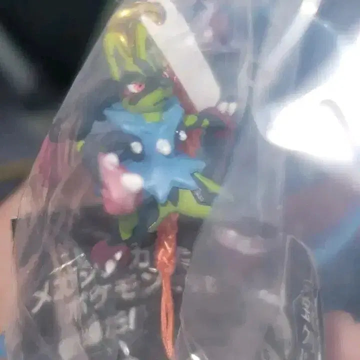 [BUNJANG] Pokemon Mega Lucario Shiny Keyring Gacha / 포켓몬스터 메가 루카리오 이로치 키링 가챠