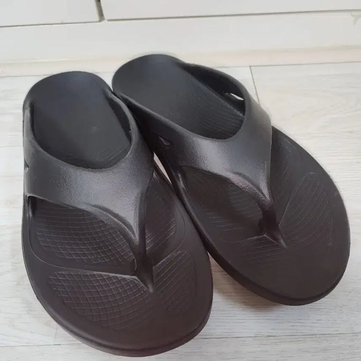 [BUNJANG] OOFOS Thong Sandals 280 / 우포스 쪼리 280