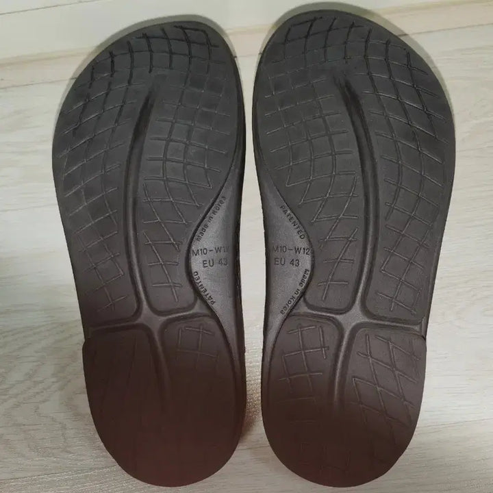 [BUNJANG] OOFOS Thong Sandals 280 / 우포스 쪼리 280