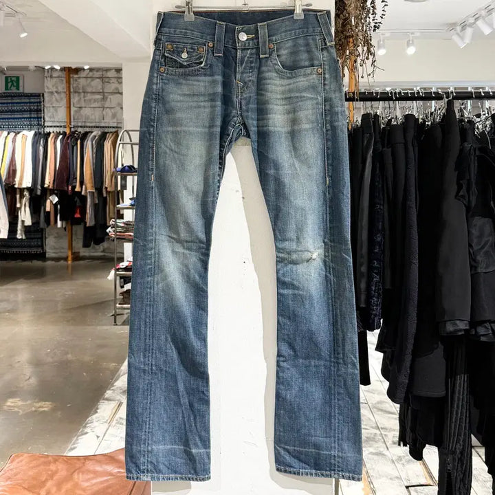 [BUNJANG] True Religion Eddie Mid-Wash Denim Pants / 트루릴리전 에디 중청 워싱 데님 팬츠