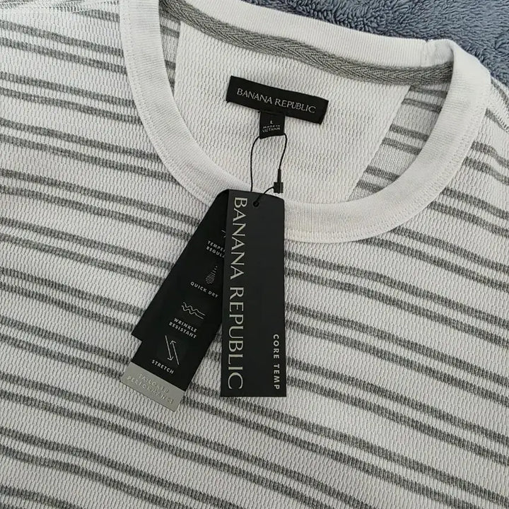 [BUNJANG] Banana Republic Relaxed Fit Functional Premium T-Shirt / 바나나리퍼블릭 티셔츠 L 105 갭 화이트 기능성 스트라이프 맨투맨 등산
