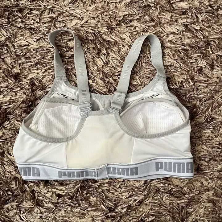 [BUNJANG] Puma White Sports Bra Top / 푸마 화이트 스포츠 브라탑 여자속옷