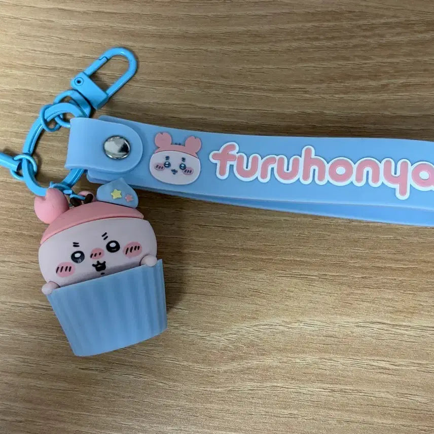 [BUNJANG] Chiikawa Kani 3D Mascot Hand Strap / 치이카와 카니 3D 마스코트 부착 핸드 스트랩