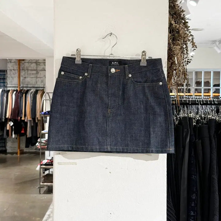 [BUNJANG] A.P.C. Raw Denim Mini Jupe Skirt / 아페쎄 생지 데님 미니 주페 스커트