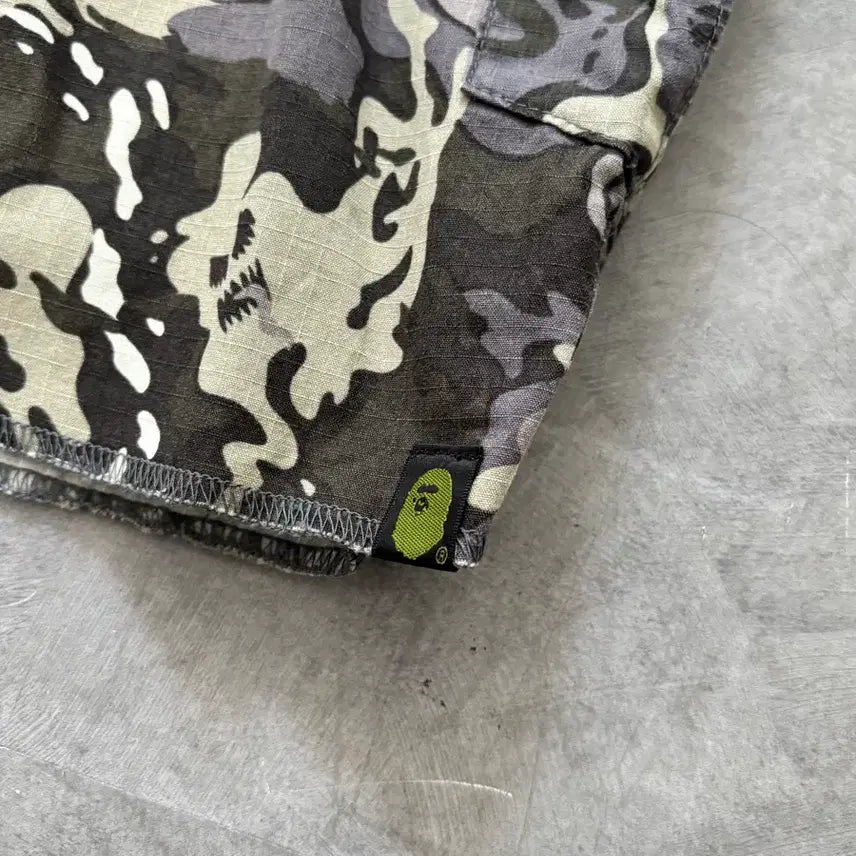 [BUNJANG] Bape Camouflage Pattern Cargo Pants / Bape 베이프 카모플라쥬 패턴 카고 팬츠