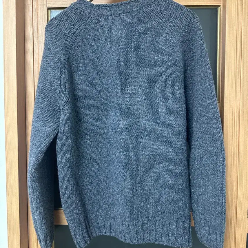 [BUNJANG] Lundy Moss Shaggy Dog Round Knit L Charcoal / 런디 모스 쉐기독 라운드 니트 L