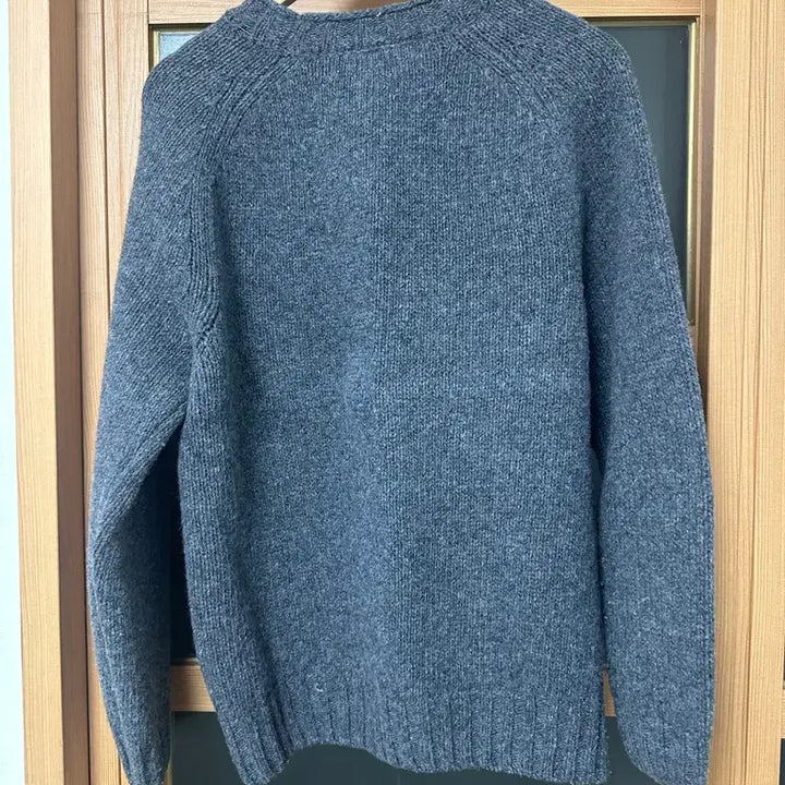 [BUNJANG] Lundy Moss Shaggy Dog Round Knit L Charcoal / 런디 모스 쉐기독 라운드 니트 L