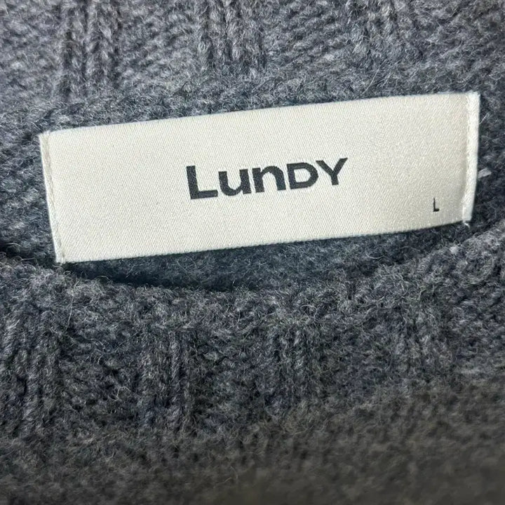[BUNJANG] Lundy Moss Shaggy Dog Round Knit L Charcoal / 런디 모스 쉐기독 라운드 니트 L