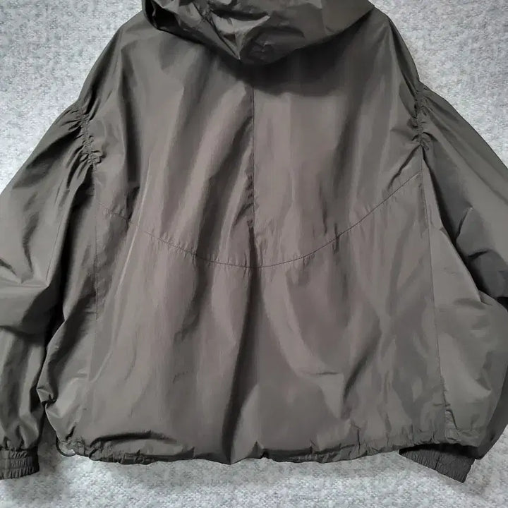 [SOLD OUT] 시슬리 후드 숏 야상 자켓
