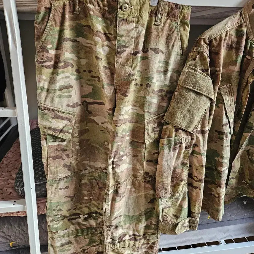[BUNJANG] US Military Combat Uniform Set (Top &amp; Bottom) Multicam, Size 100-105 / 미군 전투복 상하의 멀티캠 밀리터리 100~105