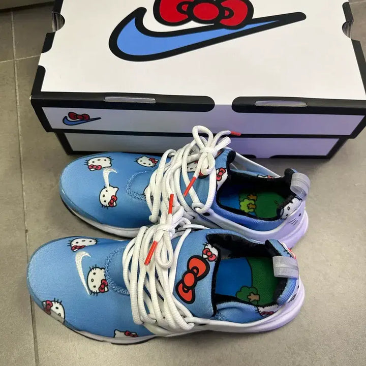 [BUNJANG] Nike x Hello Kitty Collaboration Limited Edition Sneakers (240) / 나이키 헬로키티 240