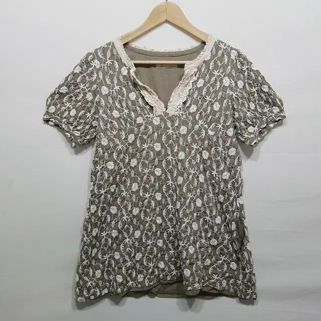 [BUNJANG] ALBA ROSA Flower Embroidery Double Gauze Shirt / ALBA ROSA 꽃자수 더블 거즈 셔츠