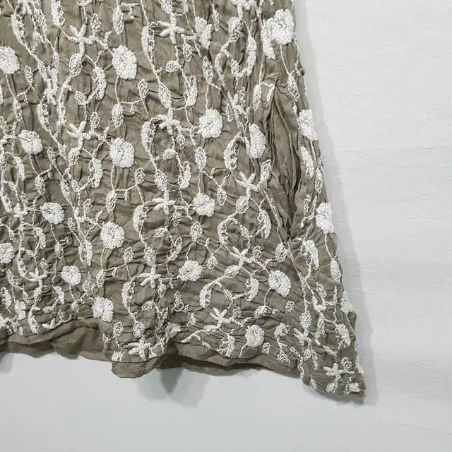 [BUNJANG] ALBA ROSA Flower Embroidery Double Gauze Shirt / ALBA ROSA 꽃자수 더블 거즈 셔츠
