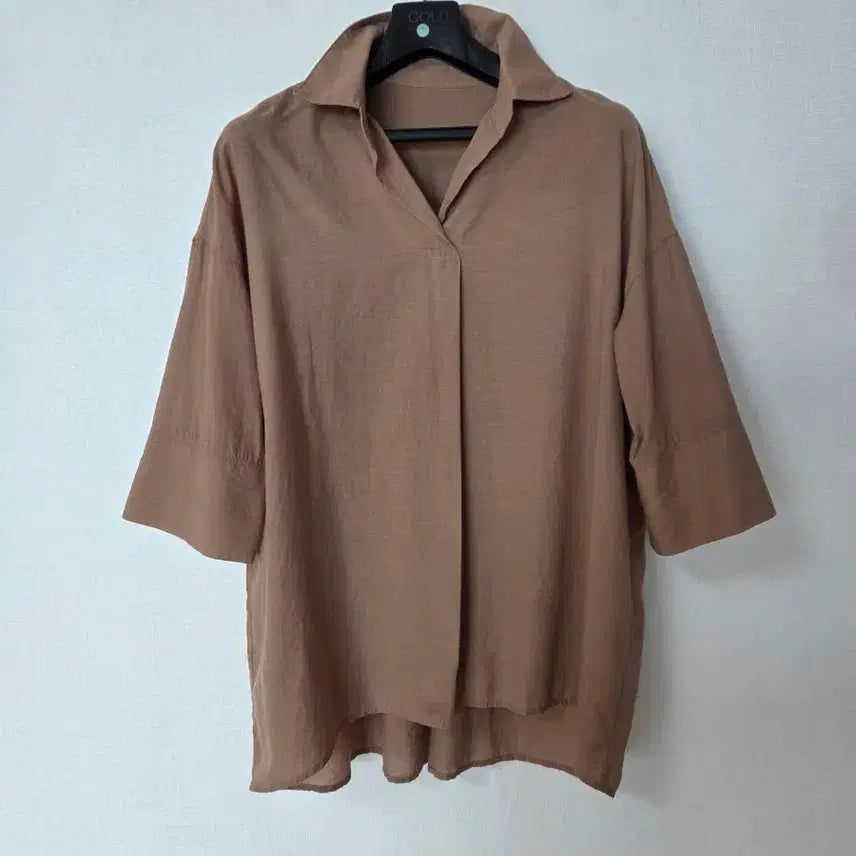[BUNJANG] Celeb Shop Collar V-Neck Shirt / 셀렙샵 카라 브이넥 셔츠 77