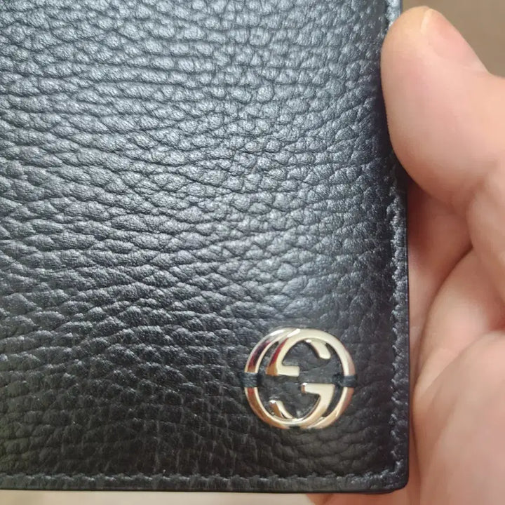 [BUNJANG] Gucci Black Interlocking Bi-fold Wallet / 구찌 블랙 인터로킹 반지갑 판매합니다