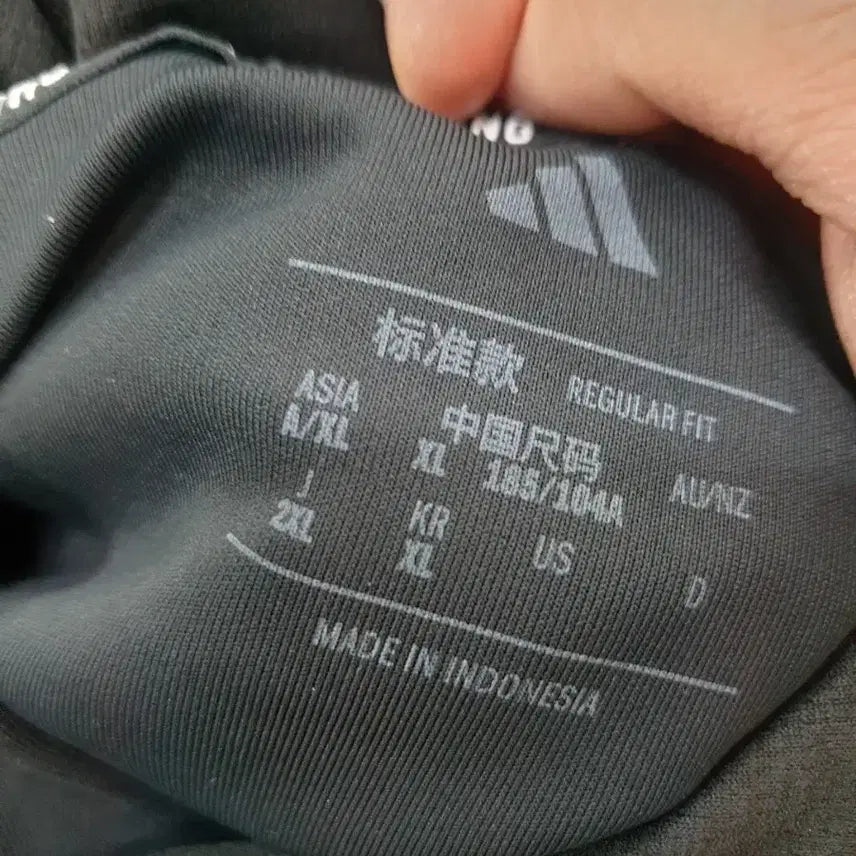 [BUNJANG] Adidas Hooded Sweatshirt XL / 아디다스 후드 XL