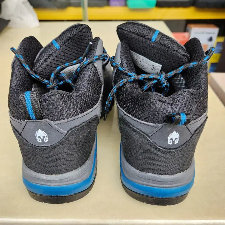 [BUNJANG] Hector Mid-Cut Hiking Boots - Grey/Blue / 헥터 등산화 미드컷 그레이/블루