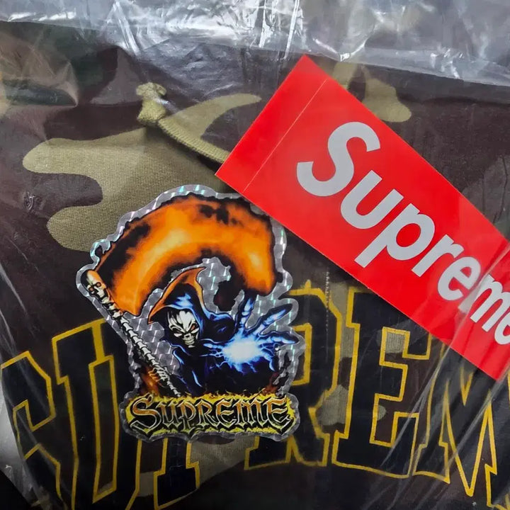 [BUNJANG] Supreme Crack Raglan Hooded Zip-Up (XL) / [XL]슈프림 크랙 랴글런 후드 집업