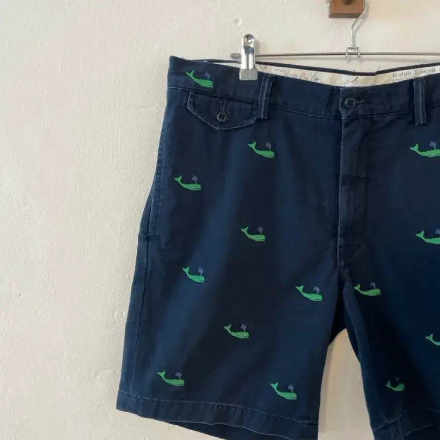 [BUNJANG] Polo Ralph Lauren Dolphin Embroidered Half Pants / 폴로 돌핀 자수 하프 팬츠
