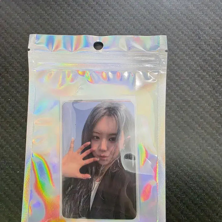 [BUNJANG] QWER Music Core 1st Week Music Show Photocard Set / QWER 1주차 음중 공방포카 세트 양도