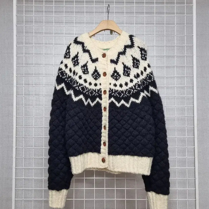 [BUNJANG] Green Butter Black Knit Cardigan / 그린버터 블랙 니트가디건