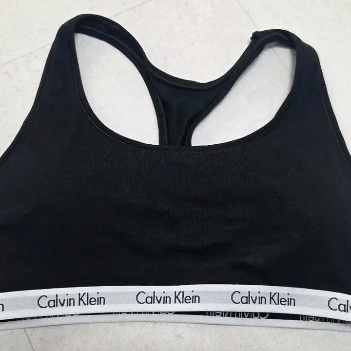 [BUNJANG] Calvin Klein Carousel Lightly Bralette Black M / 캘빈클라인 캐러셀 라이틀리 브라렛 M (B85)  MQP2856OUB1