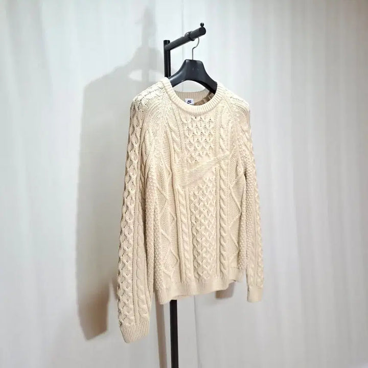 [BUNJANG] Nike Cable Knit Long Sleeve Sweater Rattan L / (무배) 나이키 케이블 니트 롱슬리브 스웨터 라탄 L 28