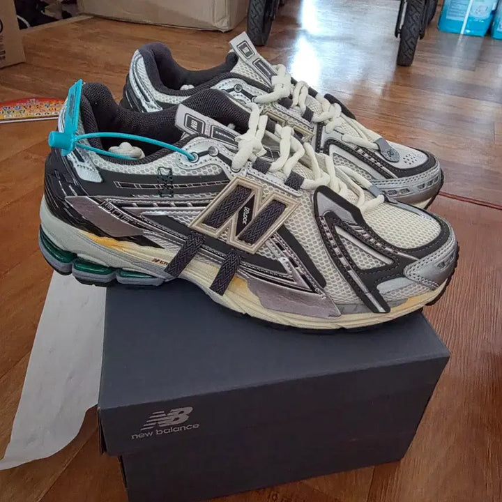 [BUNJANG] New Balance 1906A Sneakers / 뉴발란스 1906A