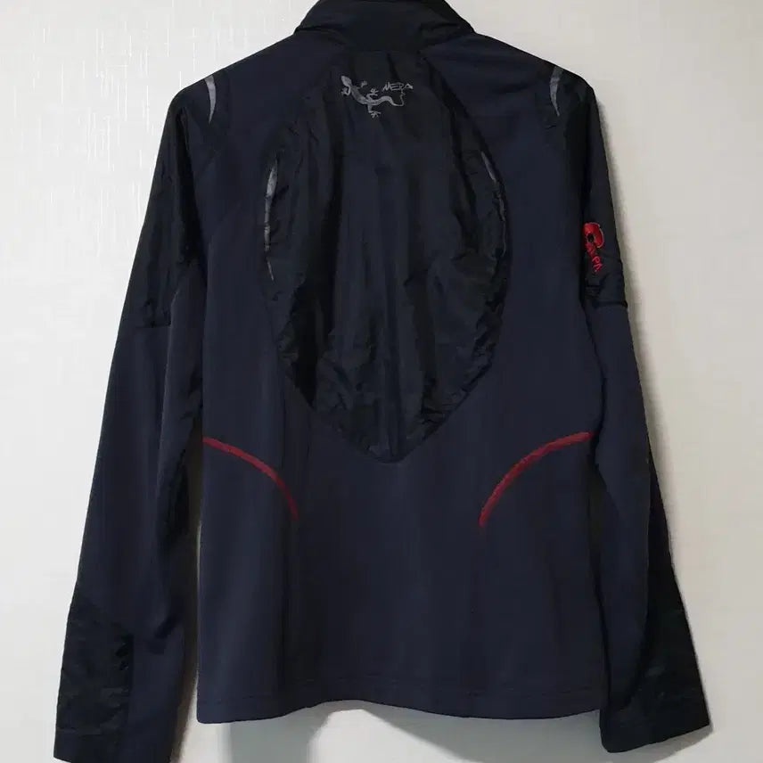 [BUNJANG] Millet Windbreaker Jumper / 밀레 바람막이 점퍼 100사이즈 