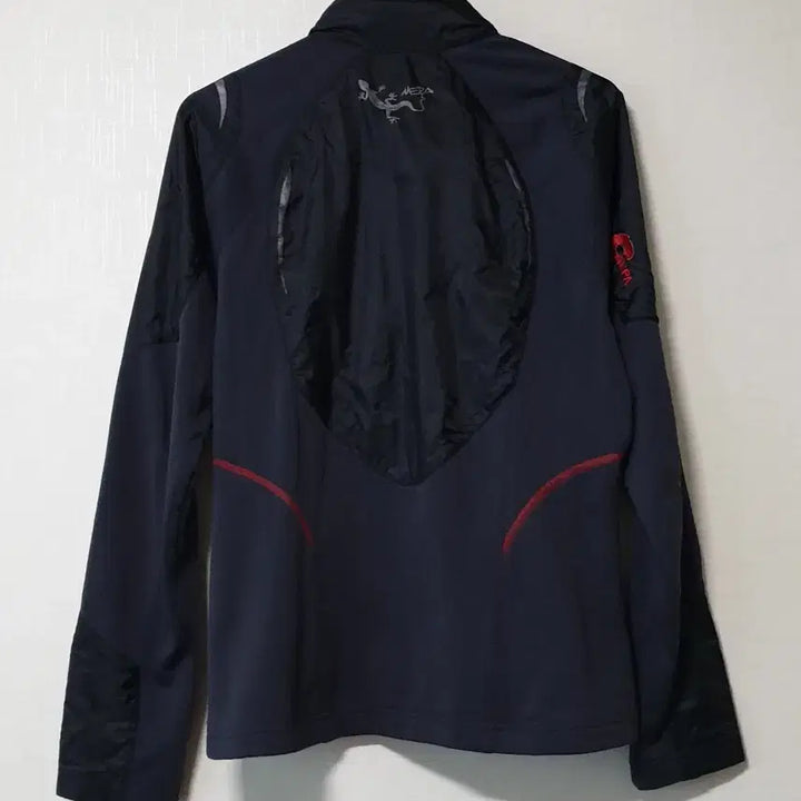 [BUNJANG] Millet Windbreaker Jumper / 밀레 바람막이 점퍼 100사이즈 