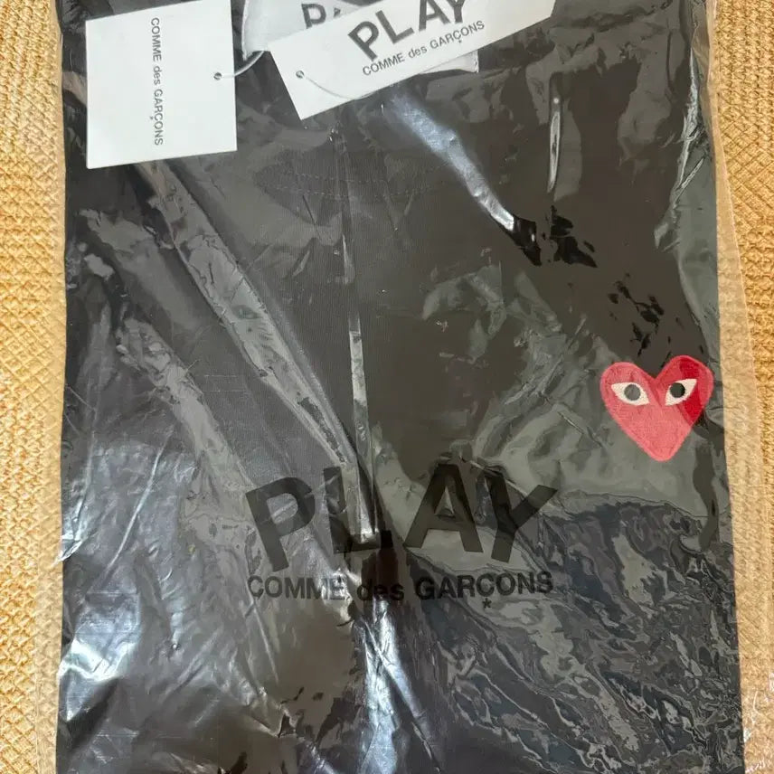 [SOLD OUT] 꼼데가르송 롱슬리브
