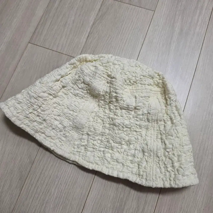 [BUNJANG] Shoopen Wrinkle Bucket Hat - Ivory / 슈펜 링클 버킷햇 새상품