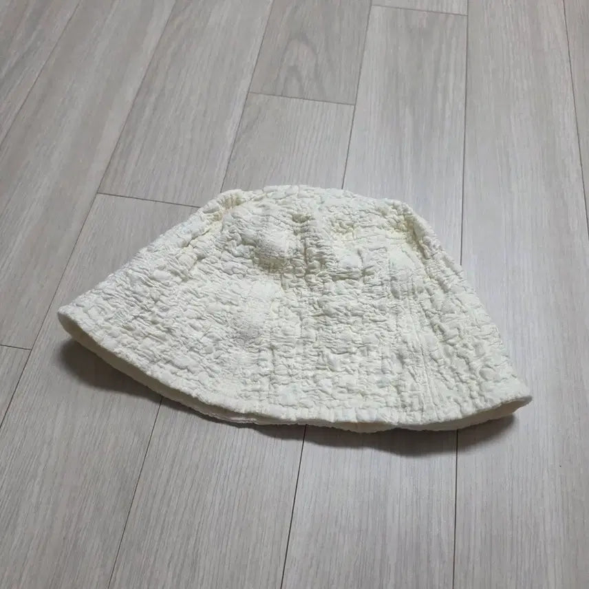[BUNJANG] Shoopen Wrinkle Bucket Hat - Ivory / 슈펜 링클 버킷햇 새상품