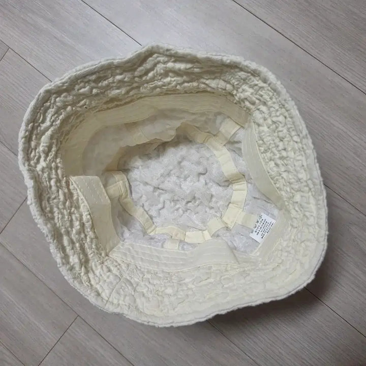 [BUNJANG] Shoopen Wrinkle Bucket Hat - Ivory / 슈펜 링클 버킷햇 새상품