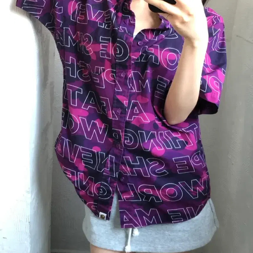 [BUNJANG] Bape Text Camo Purple Pique Short Sleeve Shirt / Bape 베이프 텍스트 카모 퍼플 피케 반팔 셔츠