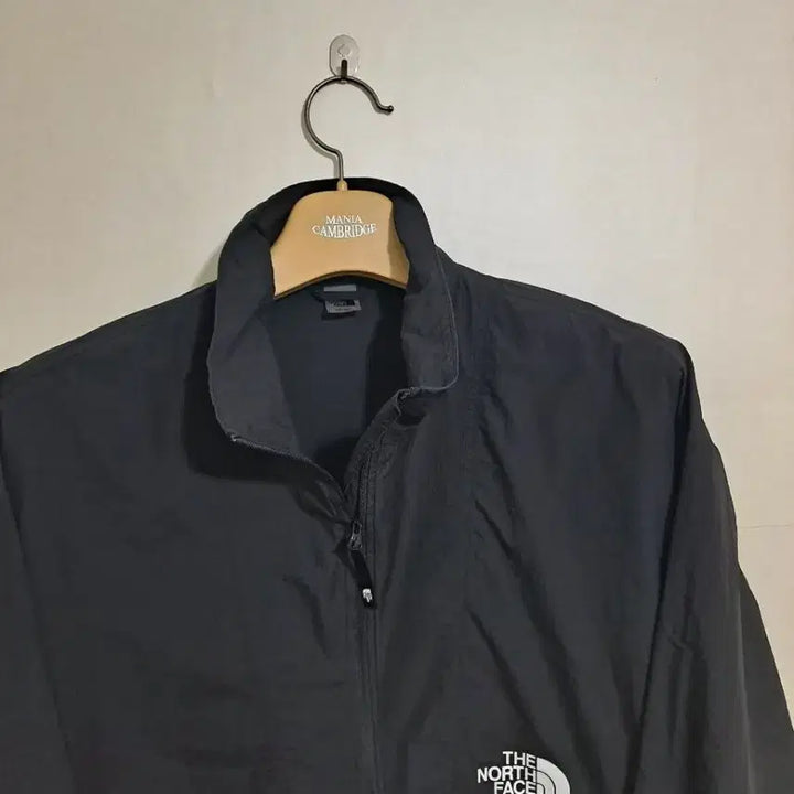 [BUNJANG] The North Face Black Lightweight Anorak Windbreaker Size 105 / 노스페이스 블랙 경량 아노락 바람막이 105사이즈