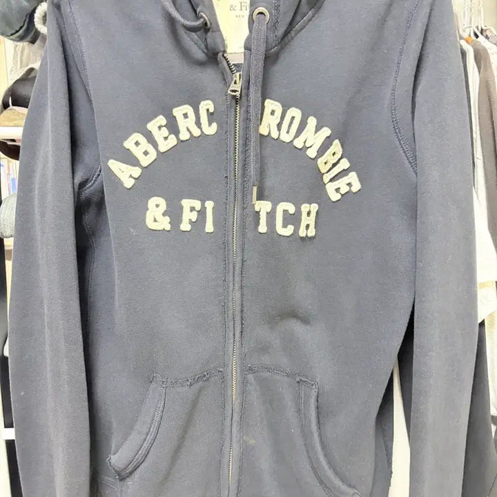 [BUNJANG] Abercrombie &amp; Fitch Navy Hoodie Zip-Up / 아베크롬비 네이비 후드집업