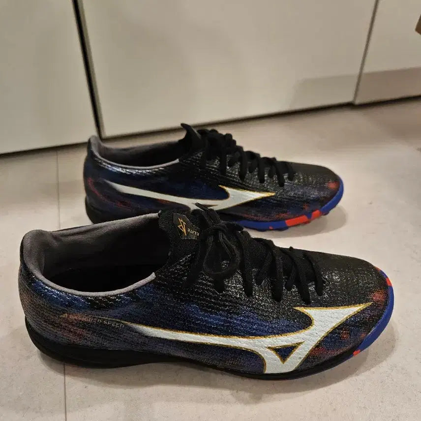 [BUNJANG] Mizuno Alpha 3 Elite AS TF Futsal Cleats (245mm) / 미즈노 알파3 엘리트 AS tf 풋살 245 250사이즈