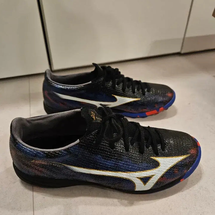 [BUNJANG] Mizuno Alpha 3 Elite AS TF Futsal Cleats (245mm) / 미즈노 알파3 엘리트 AS tf 풋살 245 250사이즈