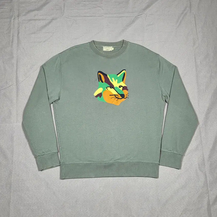 [BUNJANG] Maison Kitsuné Camo Fox Print Sweatshirt / [메종키츠네] 카모 폭스 프린트 스웻셔츠 | A00152