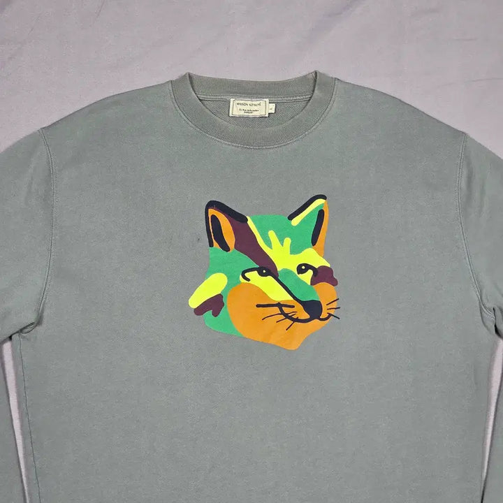[BUNJANG] Maison Kitsuné Camo Fox Print Sweatshirt / [메종키츠네] 카모 폭스 프린트 스웻셔츠 | A00152