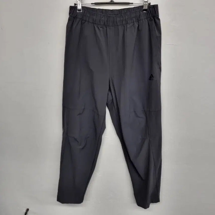 [BUNJANG] Adidas Training Pants (Size 95/M) / [95/M] 아디다스 트레이닝 팬츠
