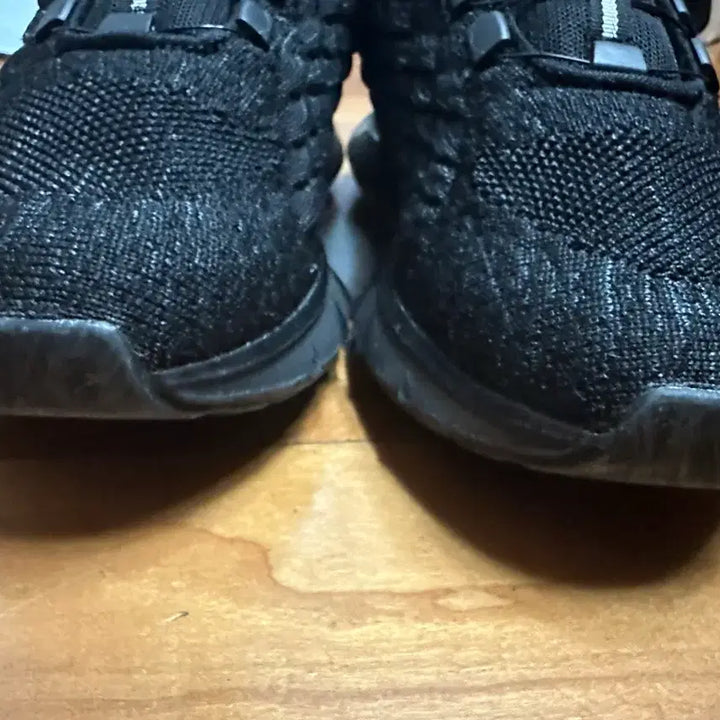 [BUNJANG] Kim Young Joo Sports Dial Sneakers Black 245mm / 김영주 스포츠 다이얼 운동화 트레킹화 블랙 245mm