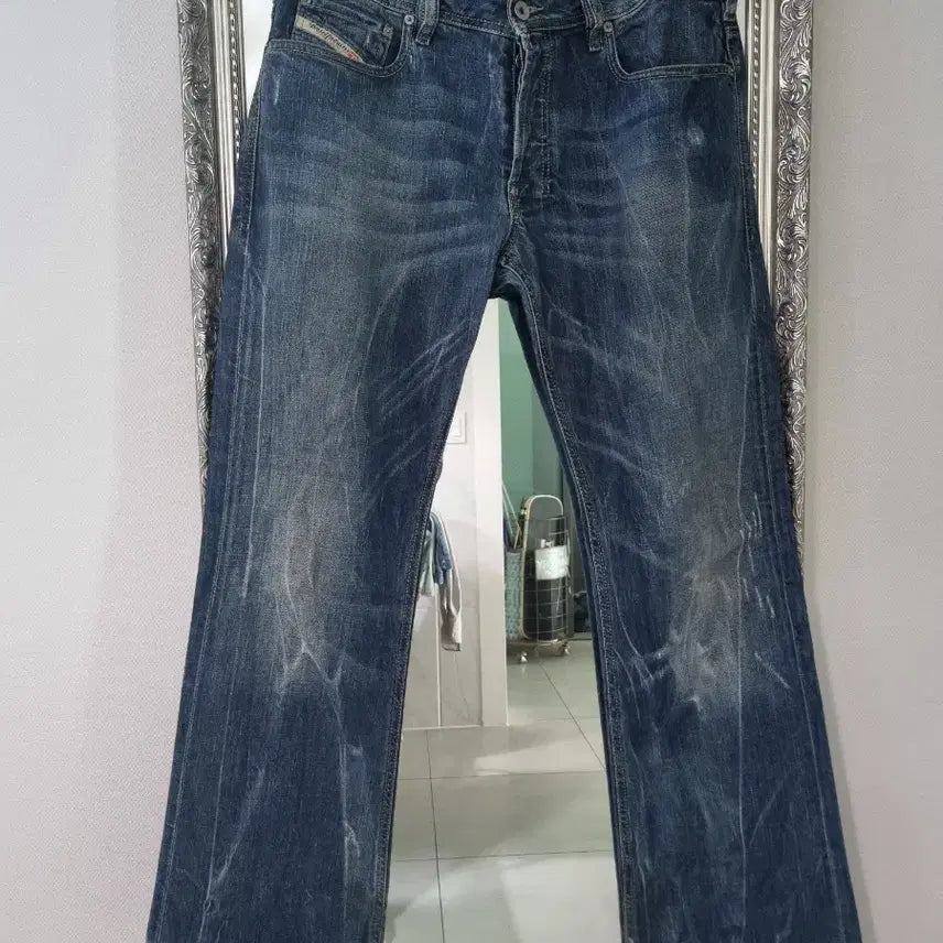[BUNJANG] Diesel ZATINY Bootcut Stretch Denim Jeans - Made in Italy / (메이드인 이태리) 디젤 자티니 부츠컷 스트레치 데님.청바지 32