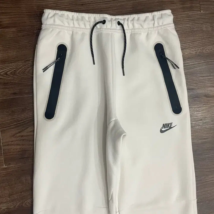 [BUNJANG] Nike NSW Tech Fleece Pants White / 나이키 NSW 테크 플리스 테크팩 팬츠 화이트
