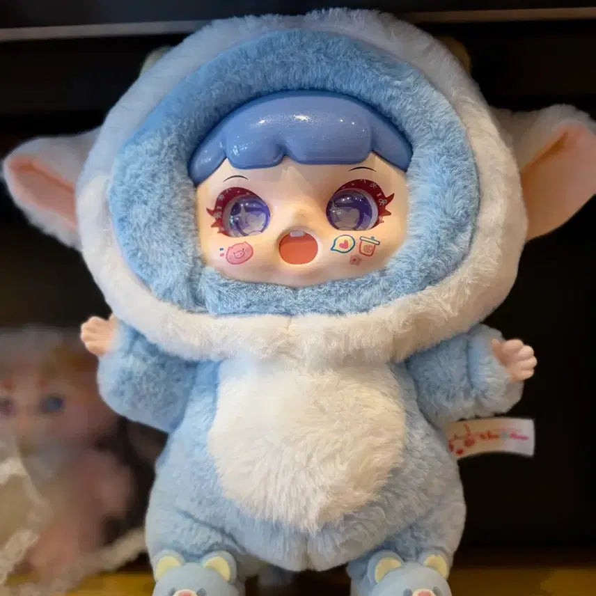 [BUNJANG] Plush Doll Manchao 400% Blue Fur Hoodie / 인형 블루 퍼 후드 Plush Doll 만차오 400%